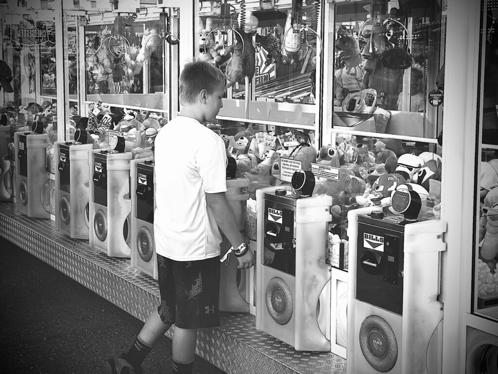 Thom Francis - Claw Machine